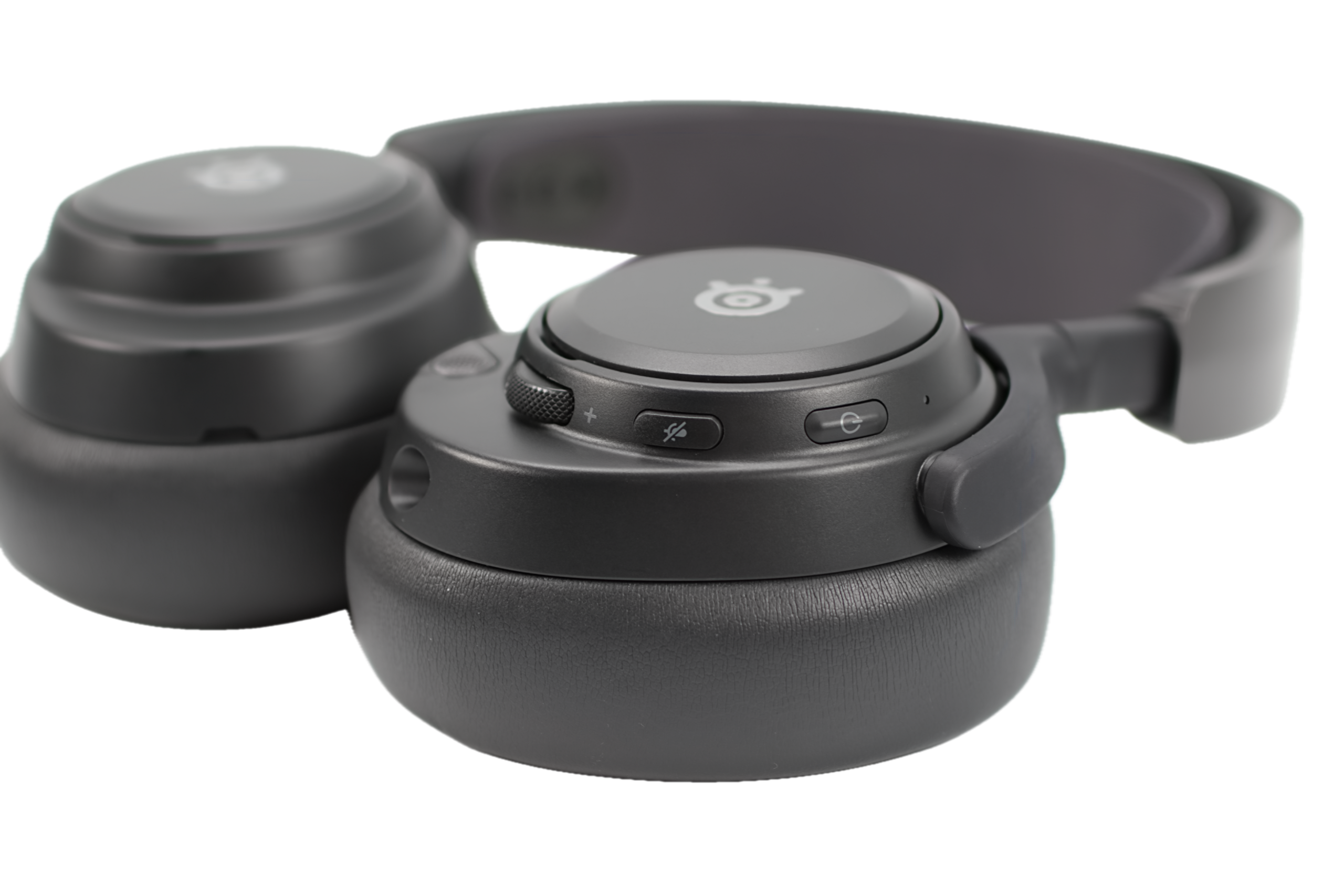 SteelSeries Arctis Nova Pro Omni headset